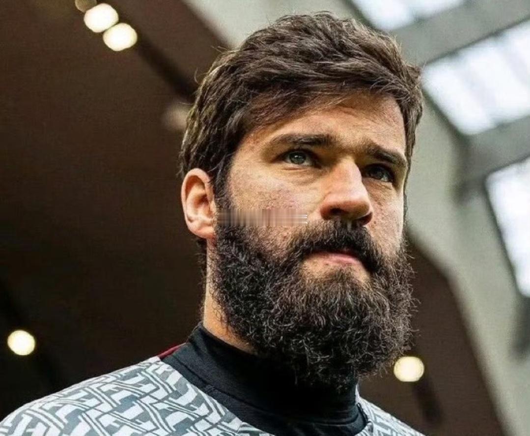 尤文追求利物浦主力门将阿利松诚意十足，提供500万欧年薪与3年合约。本赛季结束后