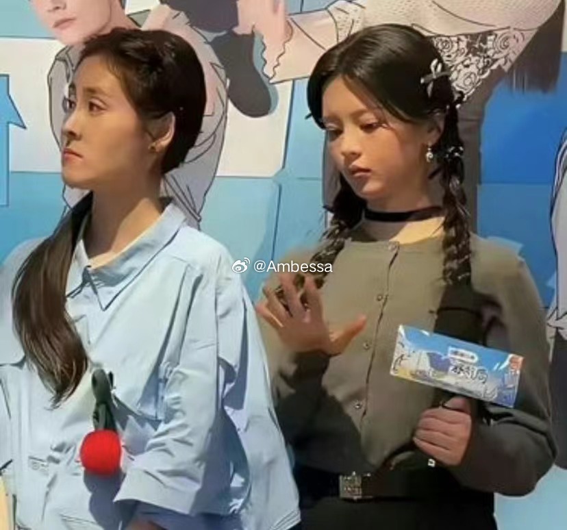 天啊，万万没想到啊！原来没开美颜滤镜下，她俩竟然长这样…… 