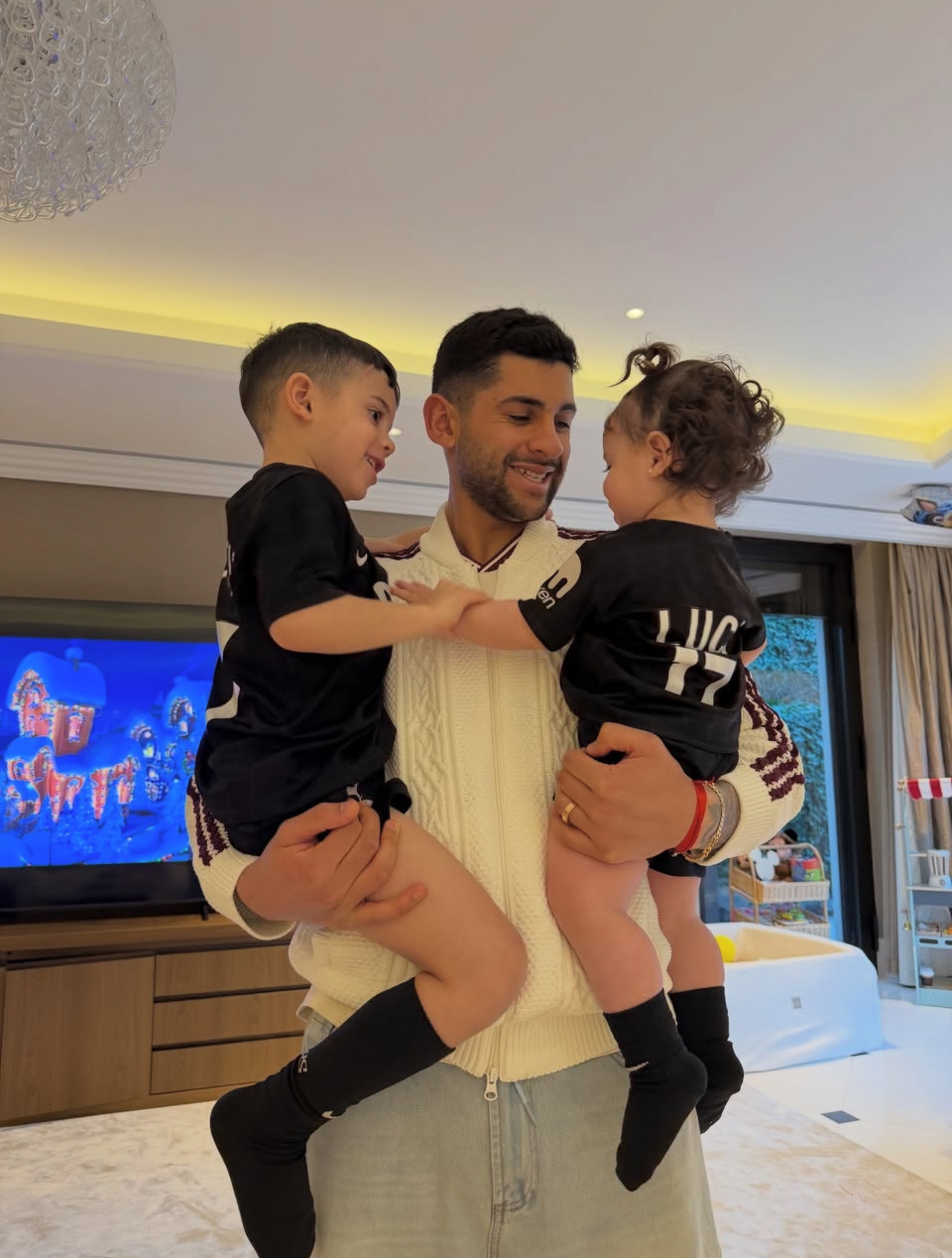 库蒂罗梅罗：V❤️L克里斯蒂安罗梅罗关注阿根廷球员