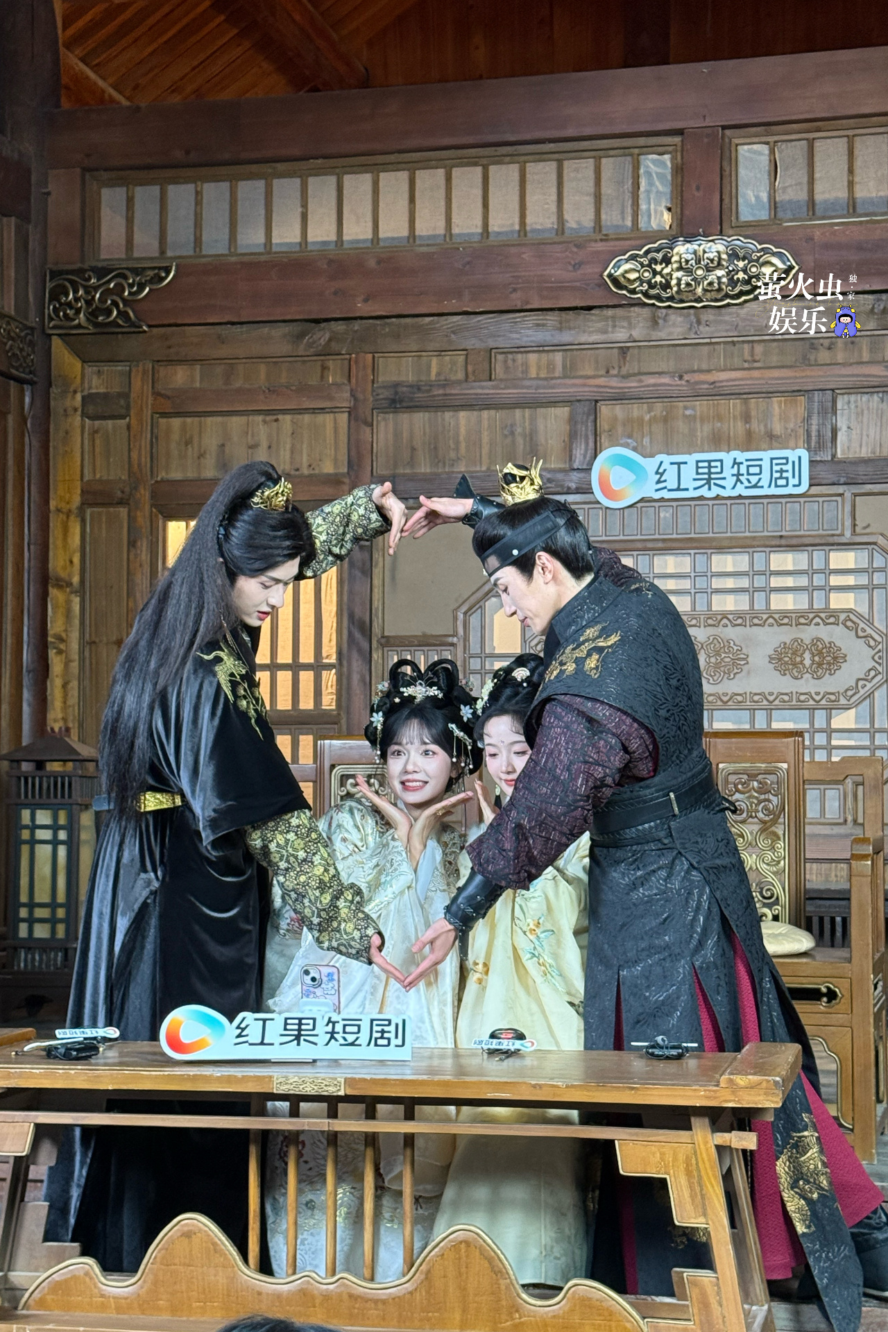 我们短国超有爱的四人组请接收这个大爱心收到扣1糟糕和闺蜜一起穿书把反派玩坏了陈添