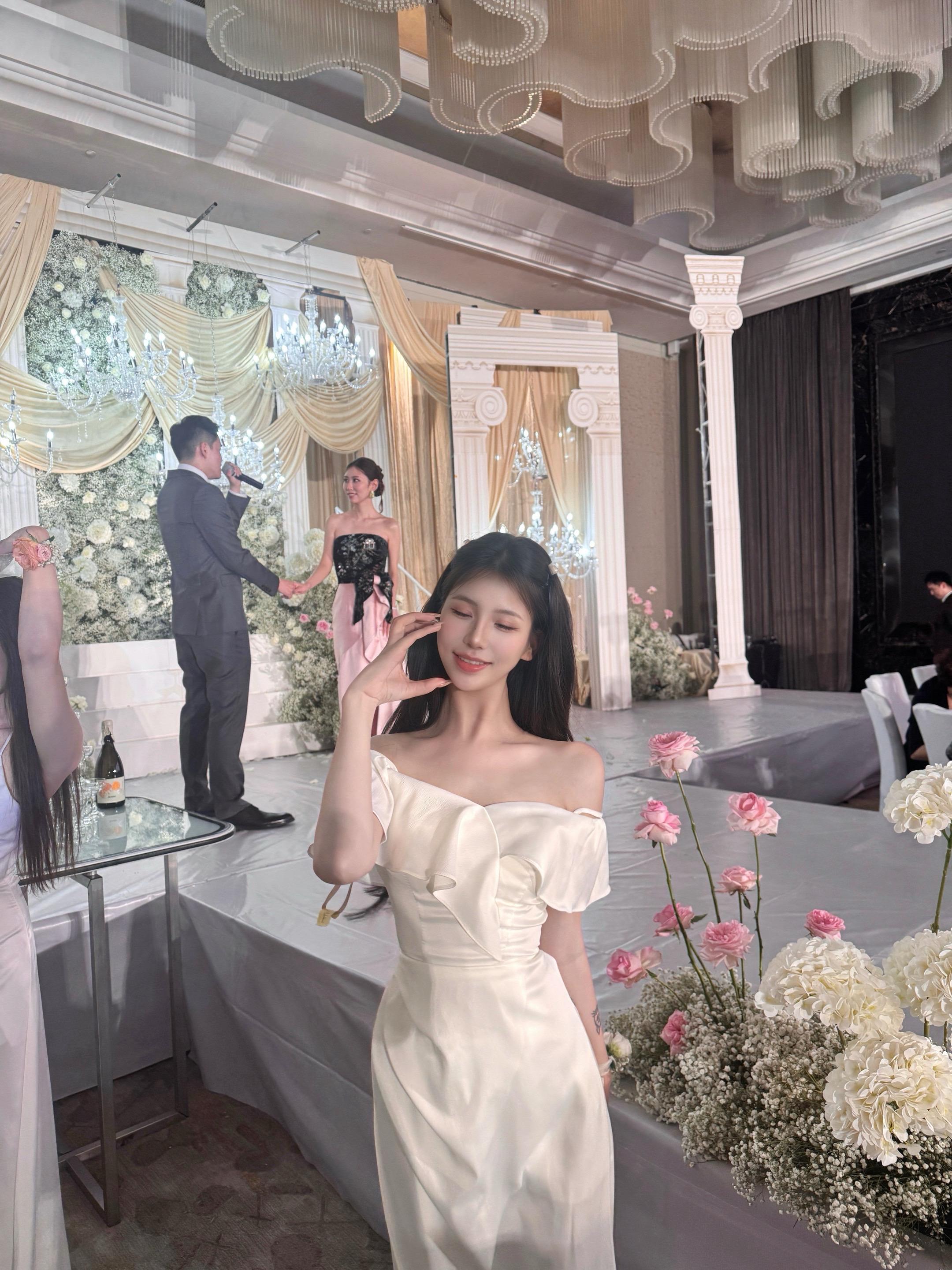 17岁那年初识 25岁送你出嫁