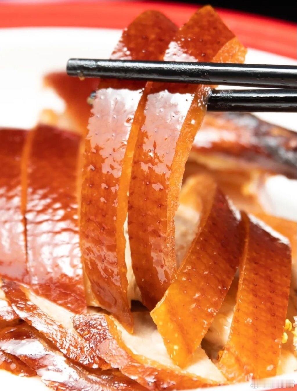 穷人想不出富人的富，富人也想不出穷人的穷。清代皇家祭祀大典后，祭神的鱼肉被赏赐给