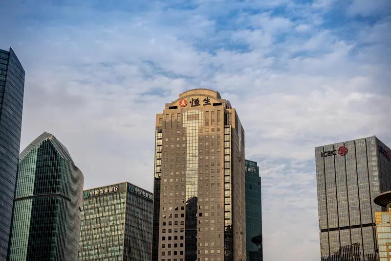 13.38那个高点我是眼睁睁看着它擦肩而过的，当时手指悬在卖出键上足足三分钟，最