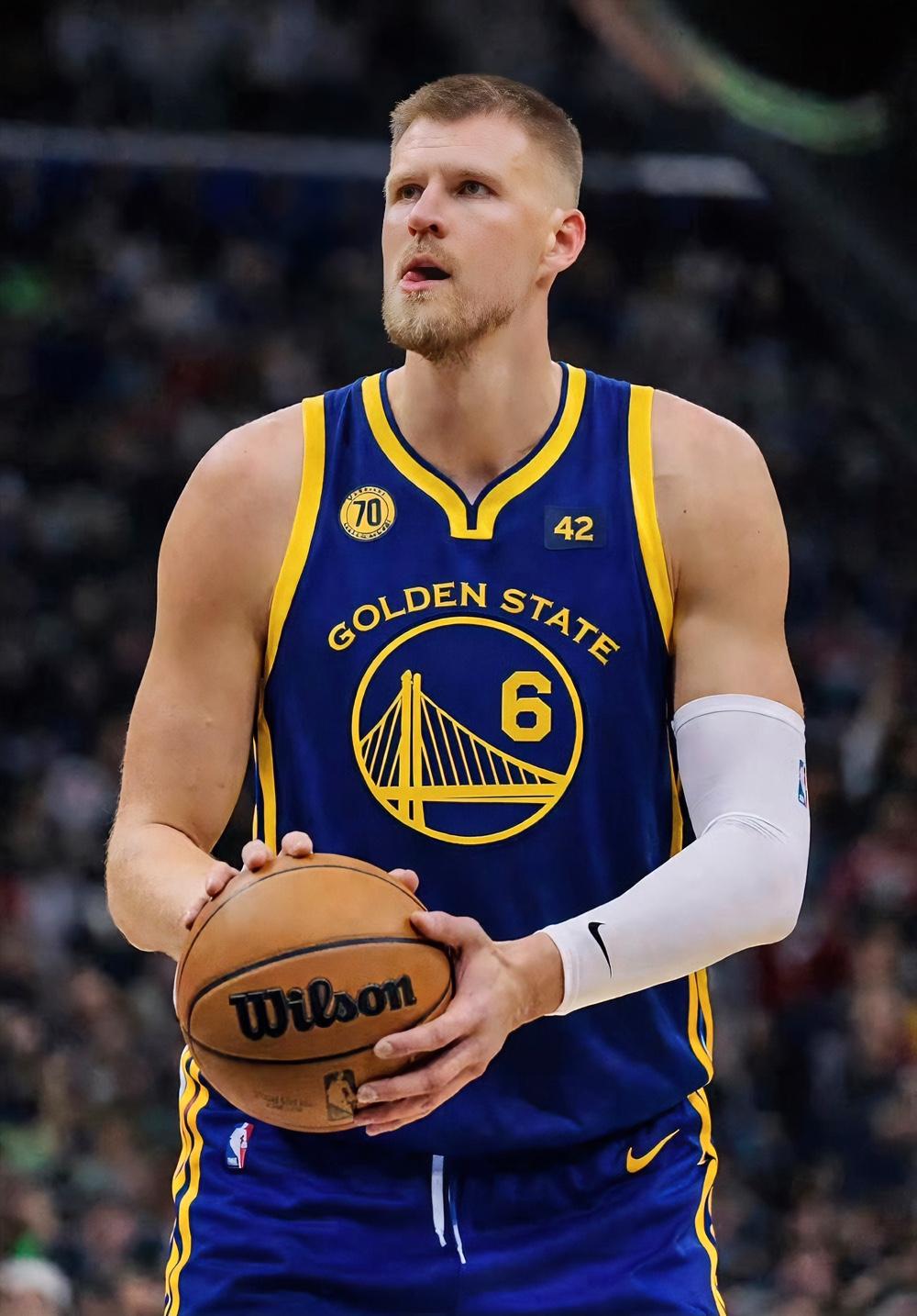 勇士球迷也不要太难过！
波尔律吉斯没有大家想象的那么差
首先，波神拥有218cm