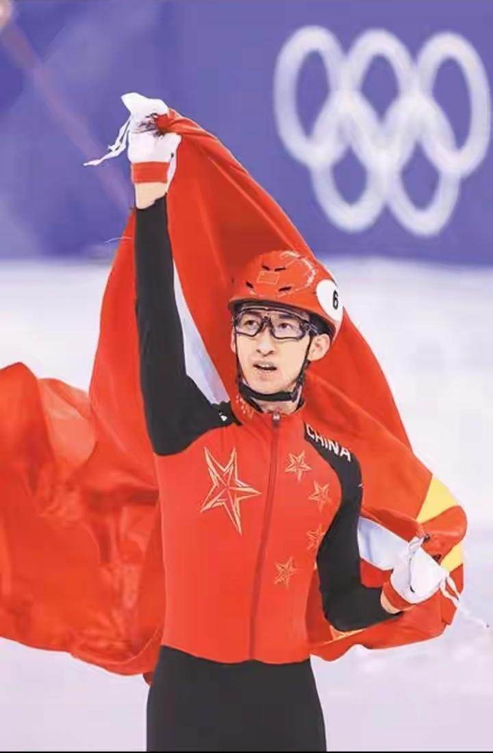 武大靖比王濛更适合出任新的奥运周期中国短道速滑队主教练。

张晶被证明不适合中国