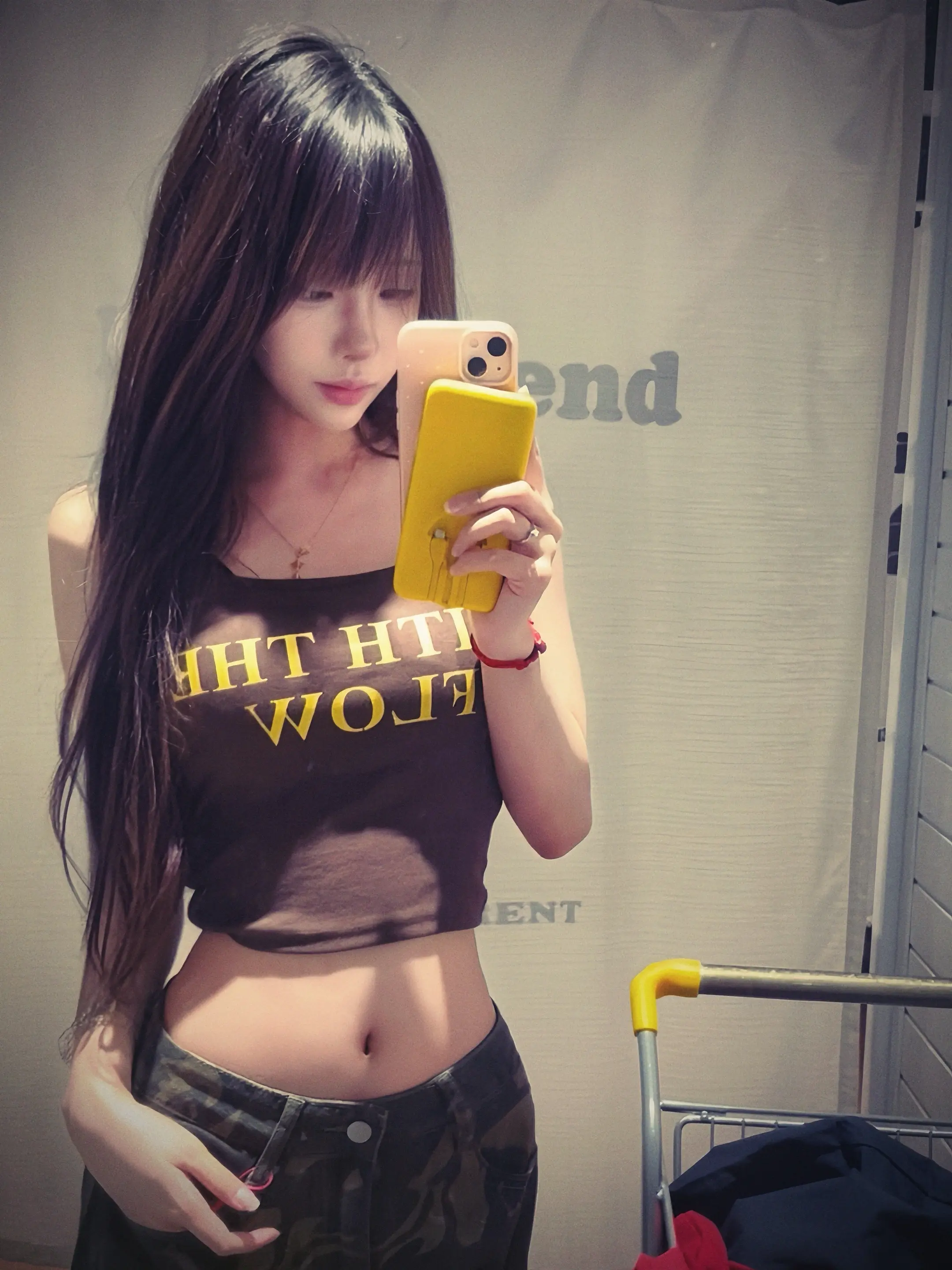 每次来bf就像玩换装小游戏今日最爱一套出炉