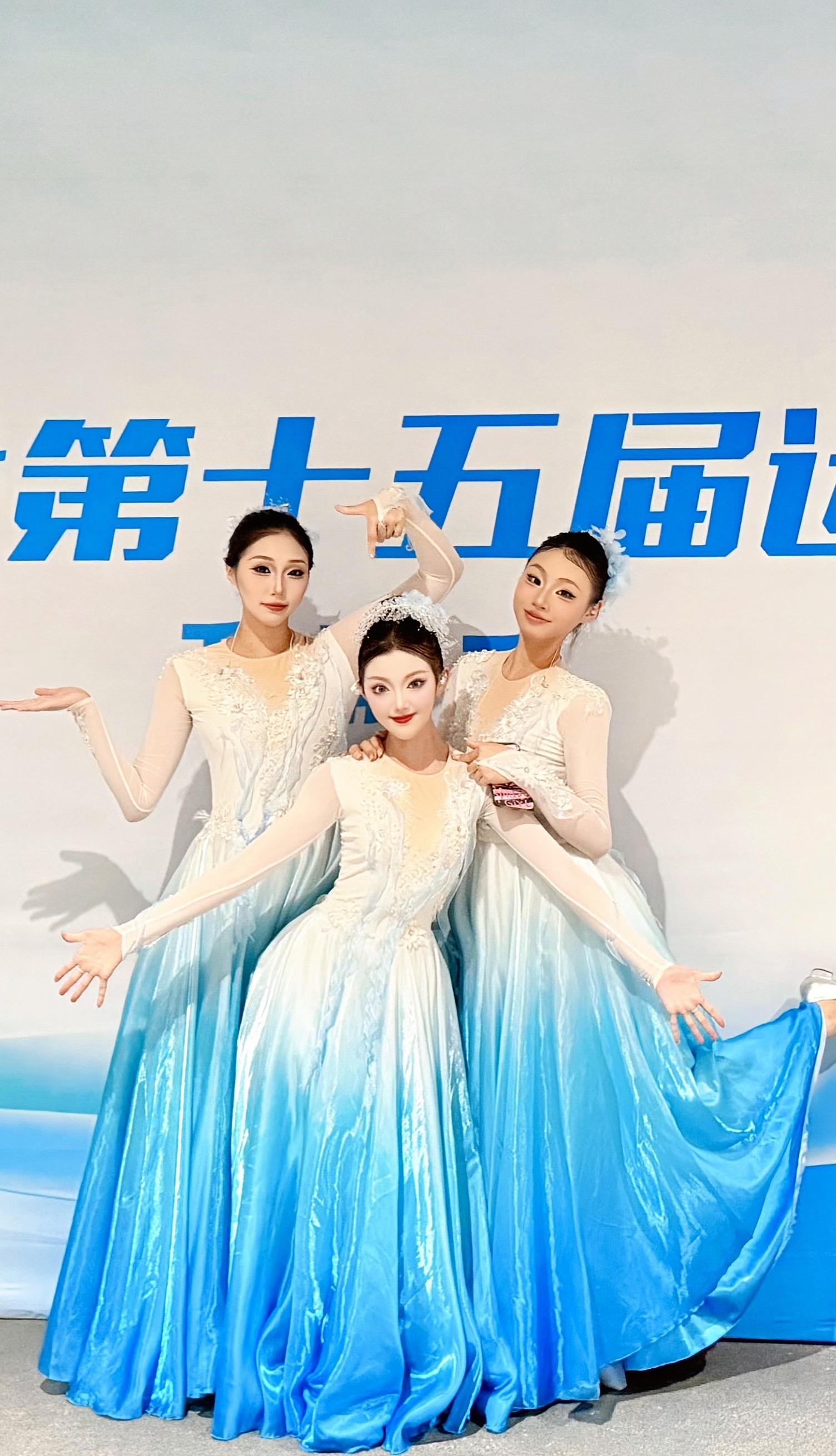 下班啦。