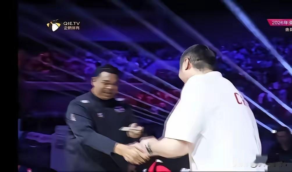 随着中国女排2：3惨败泰国女排，证明了一个事实，那就是在赖亚文、赵勇带领下的中国