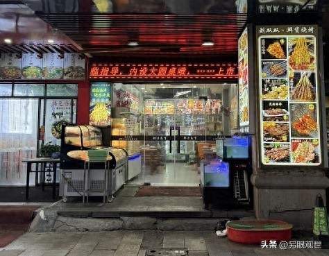 烧烤店老板娘遭镇干部性侵，报警后险些“不予立案”，是什么原因