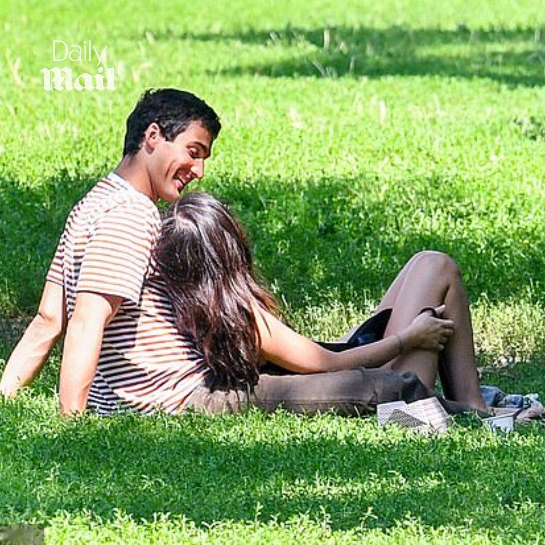 娅娅新恋情 娅娅Olivia Rodrigo与男友Julian Croonenb