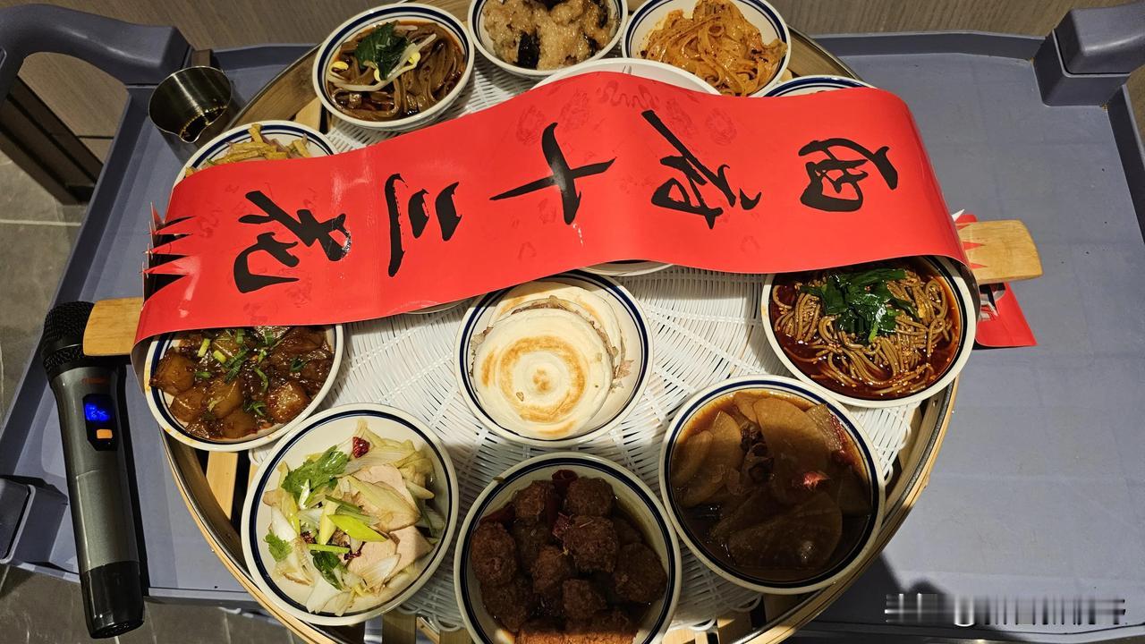 在西安艳阳天西府饭过个仪式感拉满的生日西安烟火气餐厅西安生日餐 西安生日宴会厅 