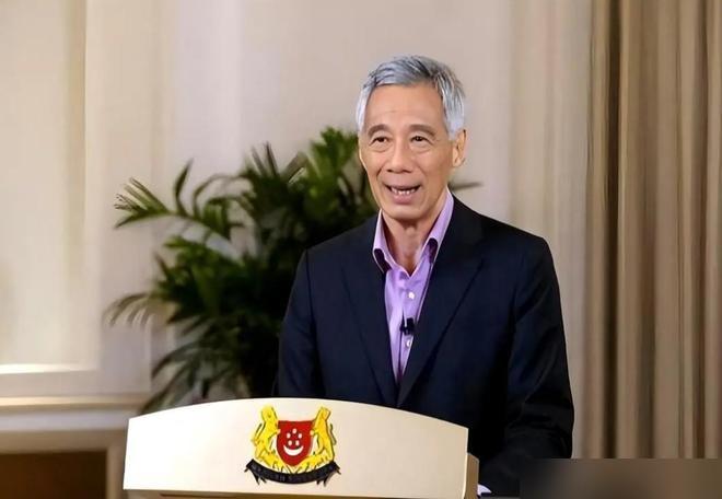 李显龙在公开场合反复强调新加坡并非一个华人国家，这一说法使得相当一部分中国民众感