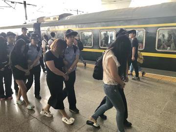 46国一起动手！国际打击电信诈骗联盟成立，专坑中国人的团伙这下慌了
根据新华社报