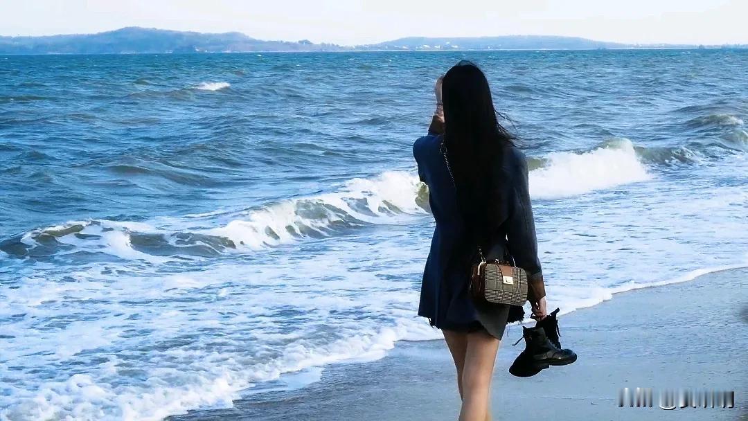 #一句话说出女人的最大幸福是什么?#我认为女人最大的幸福是，有一个优秀又疼爱自己