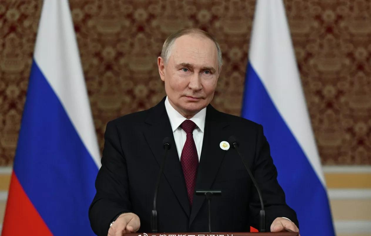 【普京表示俄罗斯懂得如何在面对威胁时团结起来】俄罗斯总统弗拉基米尔·普京表示，俄