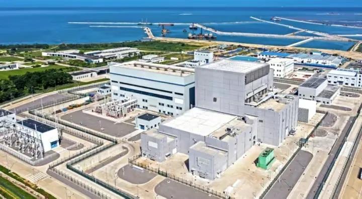 世界首个高温气冷核电反应堆在山东荣城投入使用，是世界上最安全的核电站。


最近