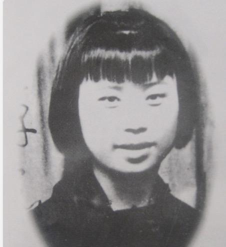 1941年，刘彩凤被国民党特务机关捕获，由于她年轻貌美，敌人没有马上用刑，县长王