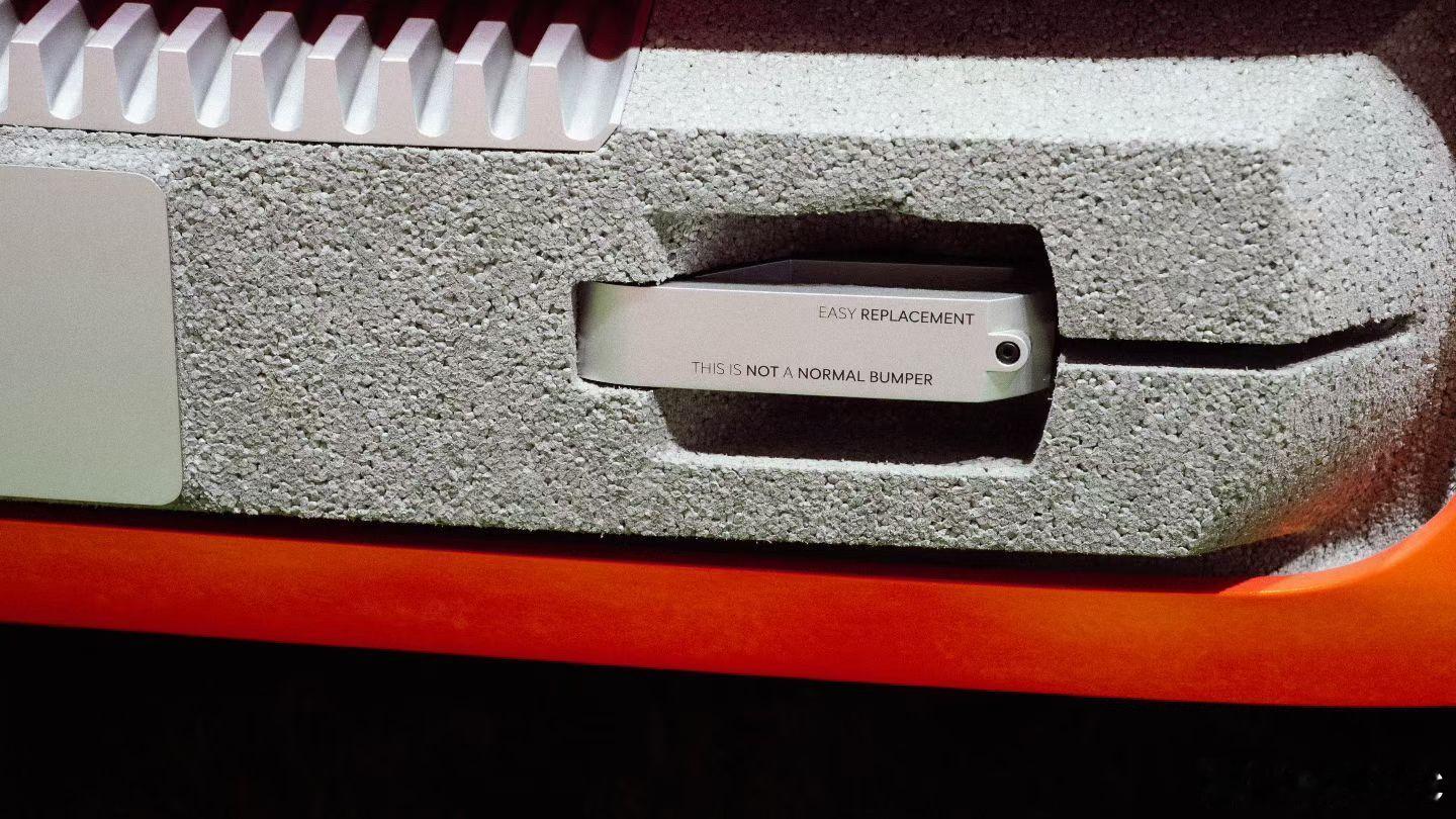 看完北京车展还是忘不掉这台来自法国的“法国宝宝巴士”。车尾那句「REST PLA