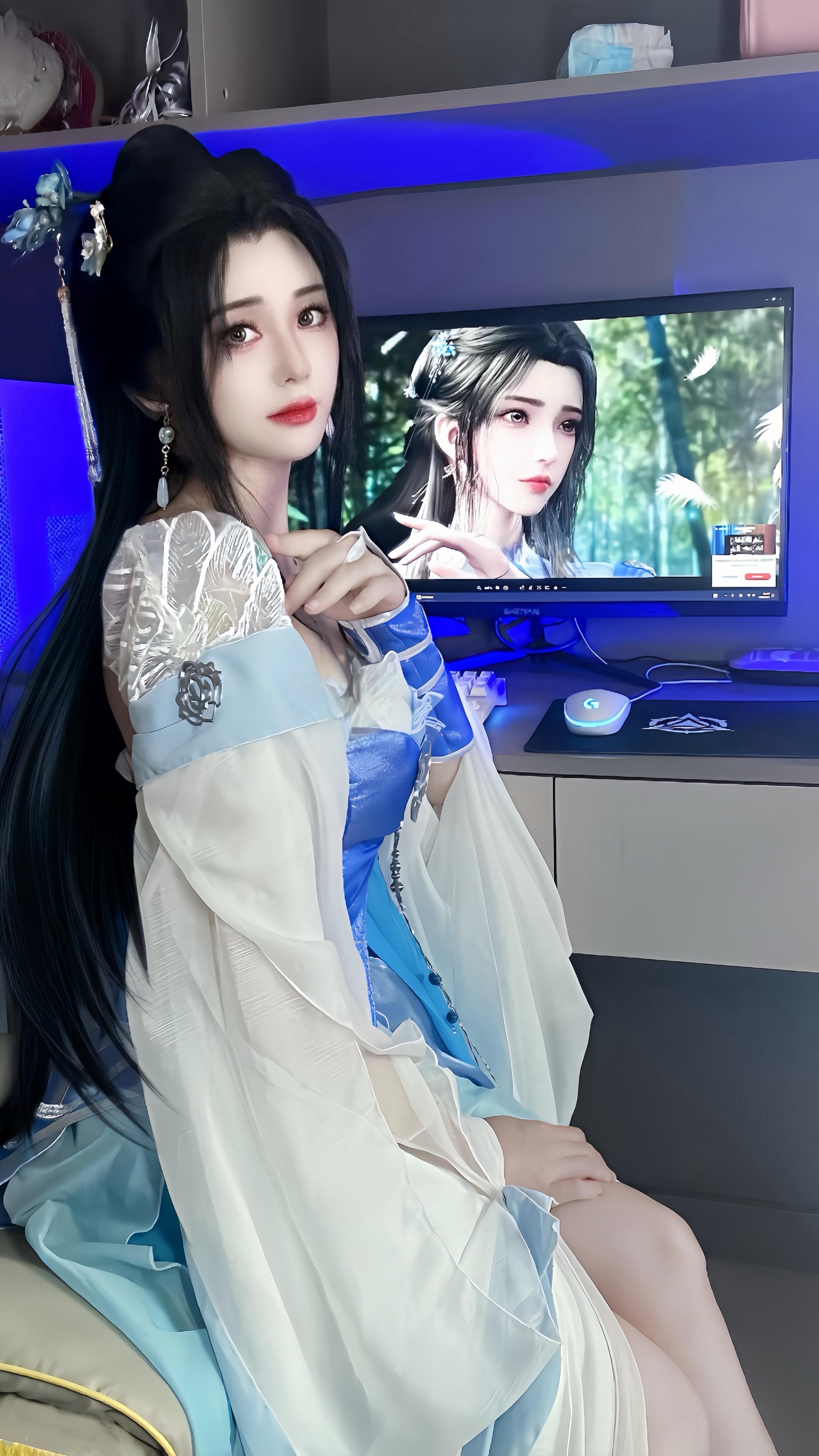师兄，婉儿站在你身旁，知你过往尽是苦楚