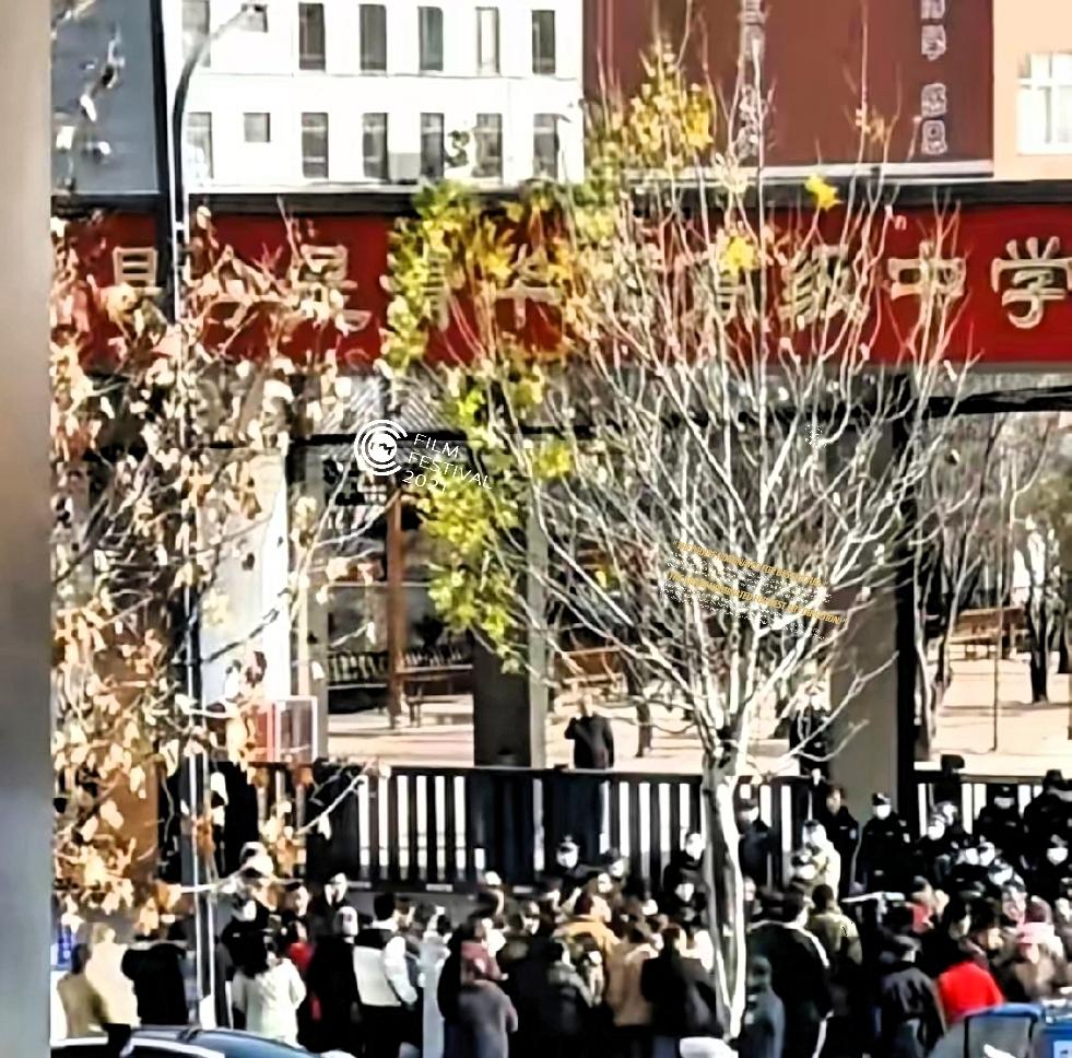 新蔡这新闻，看得我把手里的烟都捏断了。
​先走闺女，再走儿子，老天爷这是要把这对