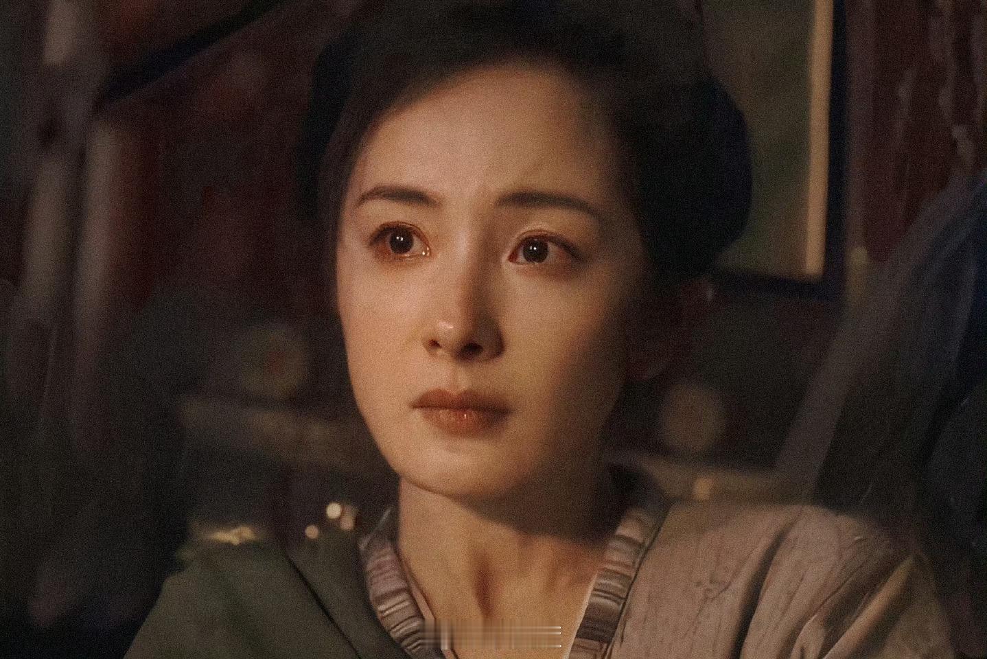 杨幂暑期档两部戏的表演太亮眼了，都有非常打动人的moment. 「酱园弄」和「长