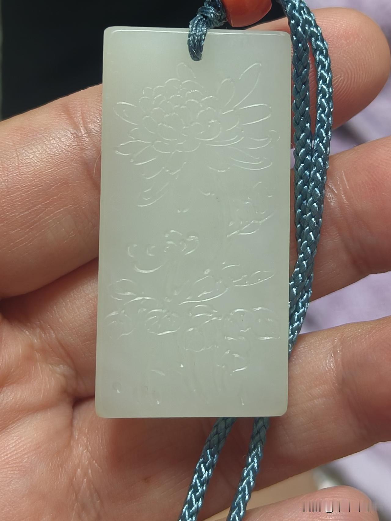 早上好。股市我们暂时放放，玉就欣赏欣赏，也放放。[耶][耶][耶]
我做做攻略，