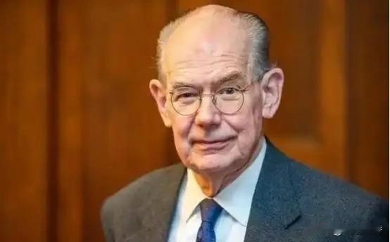 美国人怎么总是高估自己，喜欢对别人发出恐吓。美国专家发出警告：中国已经养成了一个