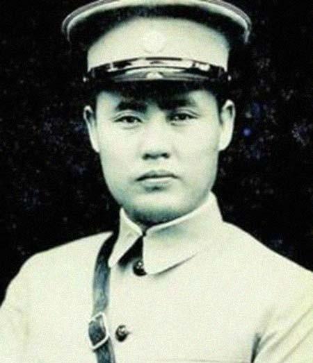 1937年11月，阎锡山以丢失太原的罪名，想要除掉傅作义。卫立煌给蒋介石的一封电