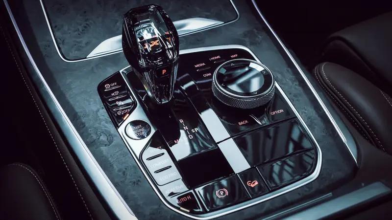 花45万买一辆理想,你觉得值吗? 花45万买辆理想，得看个人需求。我有个朋友就买