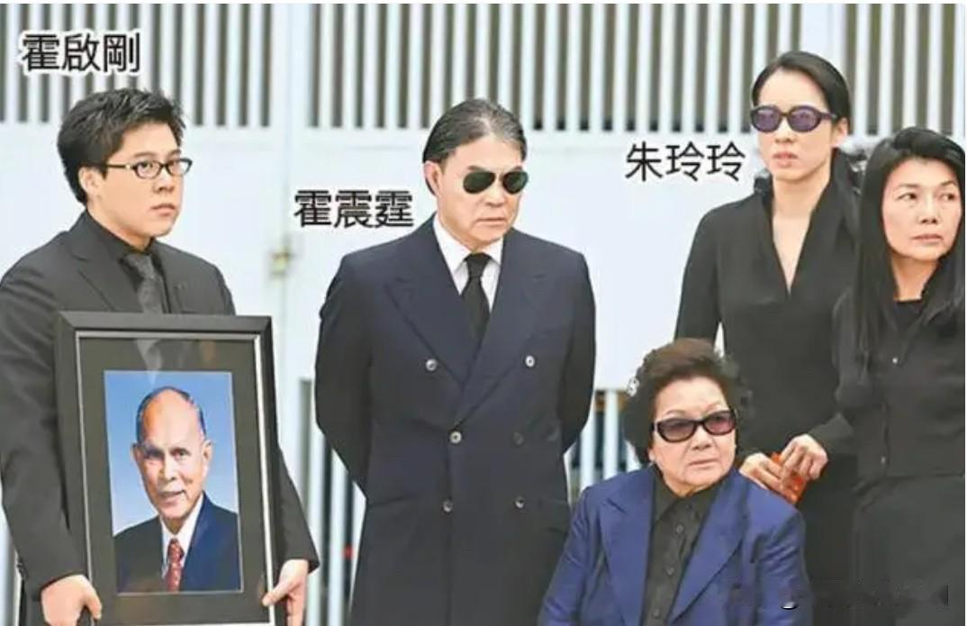 2006年，一代爱国商界巨擘霍英东先生辞世，这场规格极高的葬礼，牵动着港澳政商两