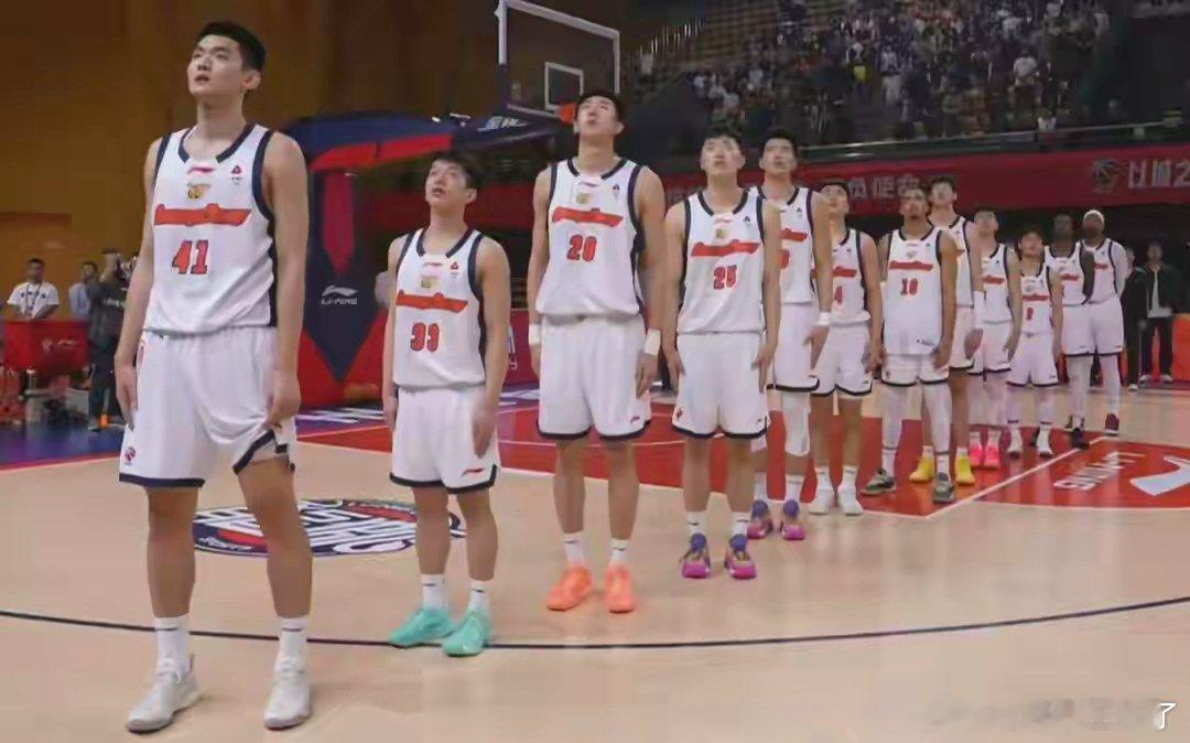 五连胜到手！广东93-85力克广州 萨林杰32+11统治赛场 12月23日，CB