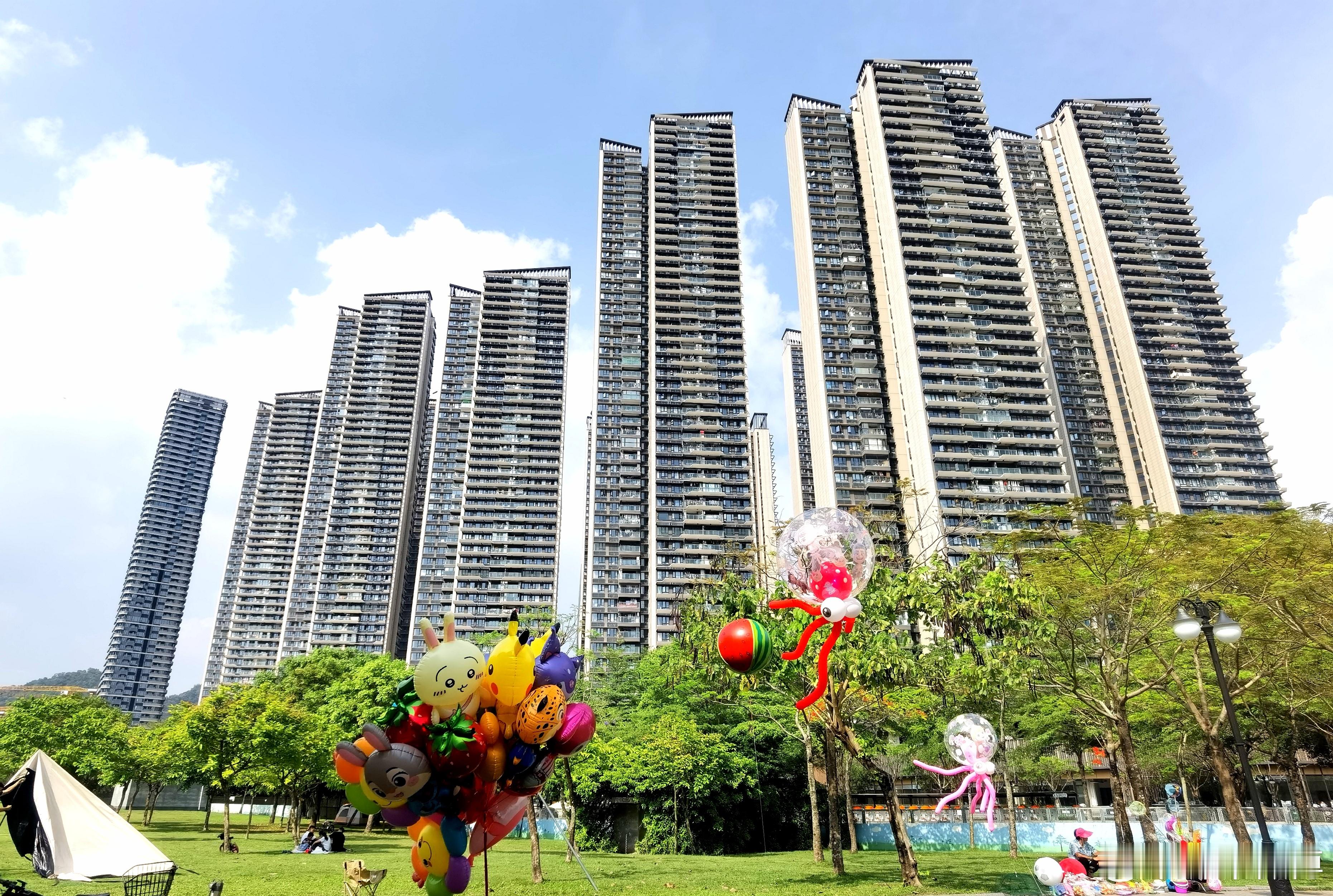 阳光，草地，帐篷，野餐病愈复出的正确打开方式 深圳·深圳中心公园(华新路)