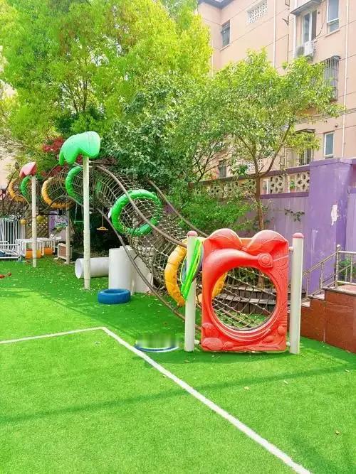 家门口的公立幼儿园上不了，是一种怎样的体验？

我们小区门口就有一家公立幼儿园，