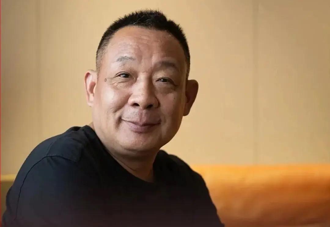 3万元的玉镯不如3000元？一场玉石博主的“碰瓷”，竟让中国最良心企业老板彻底破