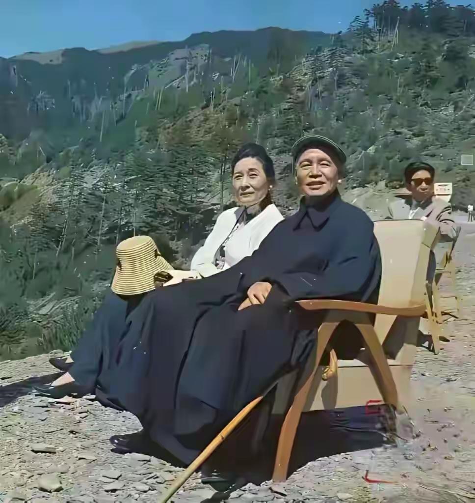 蒋中正
宋美龄
1971年
台北照