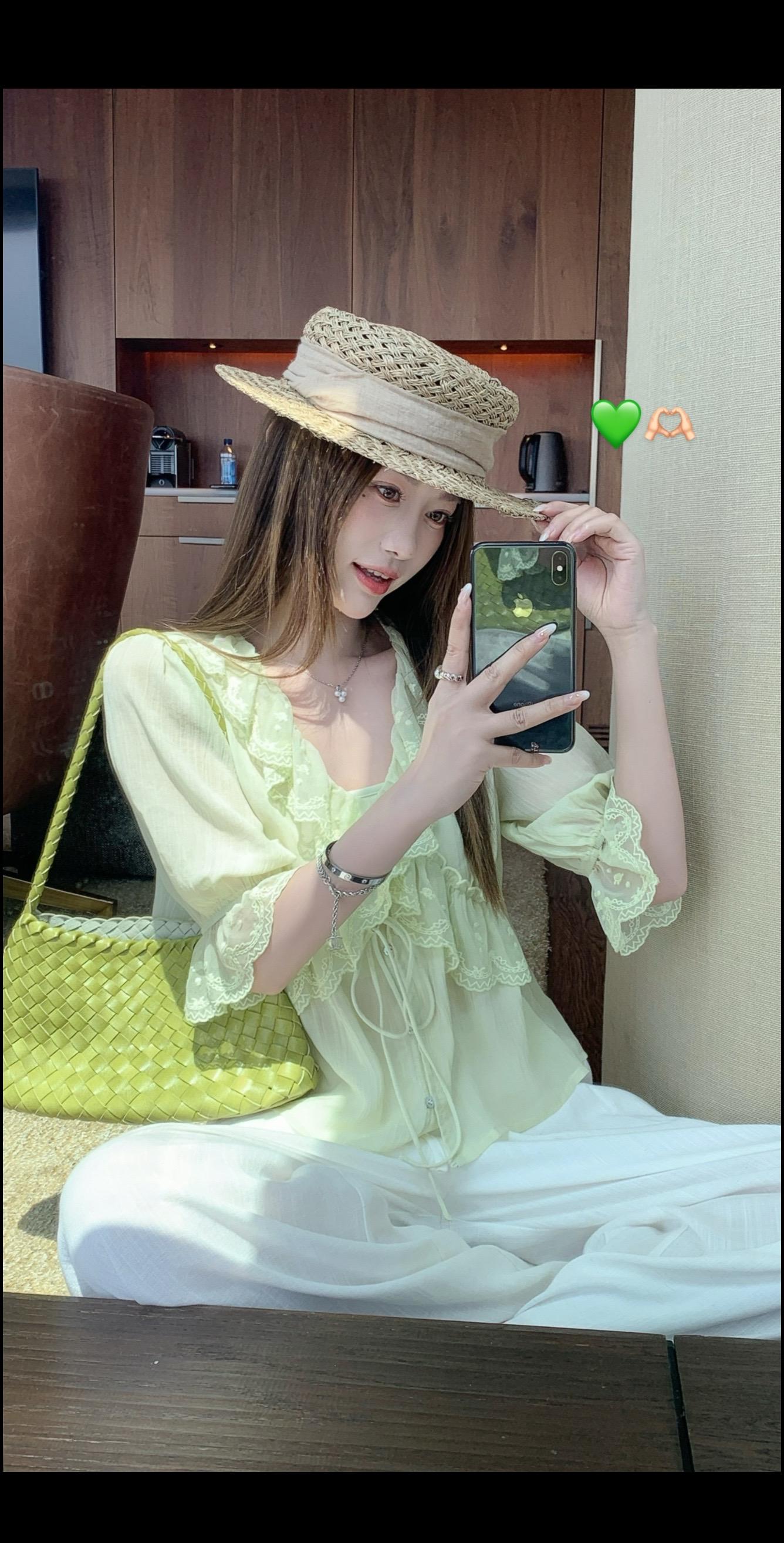 一些夏日穿搭灵感。