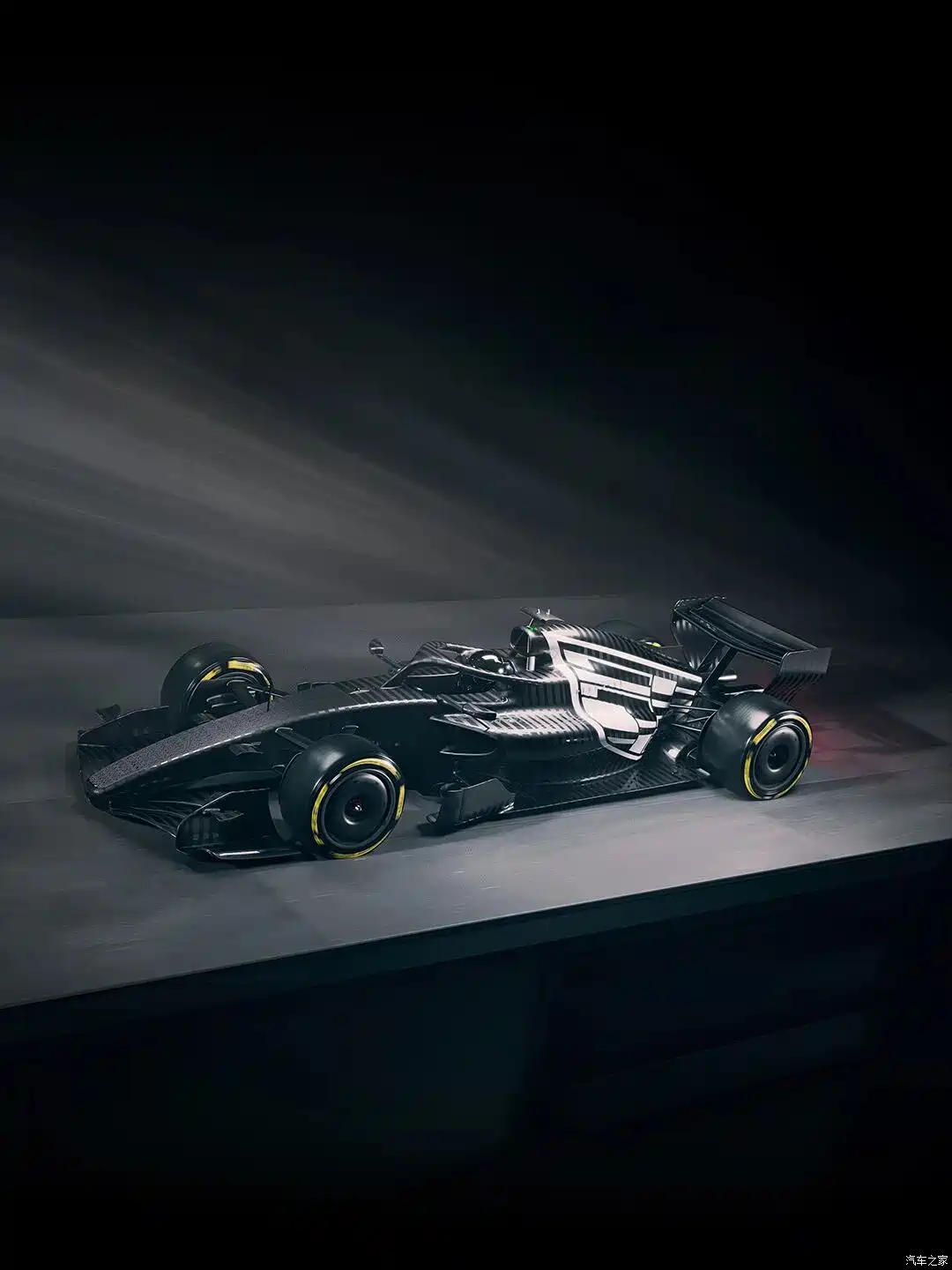 今年奥迪和凯迪拉克要加入F1了，虽然我不是特别关注F1吧，不过在我的眼里，F1是