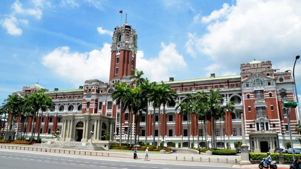 台湾丢人丢大了
这几天，暗网上有人在兜售台湾涉外部门的公文
台湾说那些公文没有太