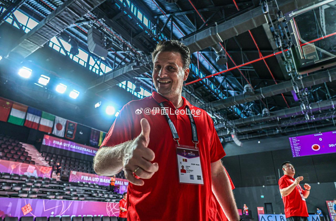中国U17男篮将于北京时间23:00迎战斯洛文尼亚队，冲击FIBAU17世界杯第