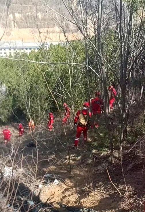 男子失踪358天家属悬赏10万寻线索陕西延安58岁男子赵永刚酒后离奇失踪已358