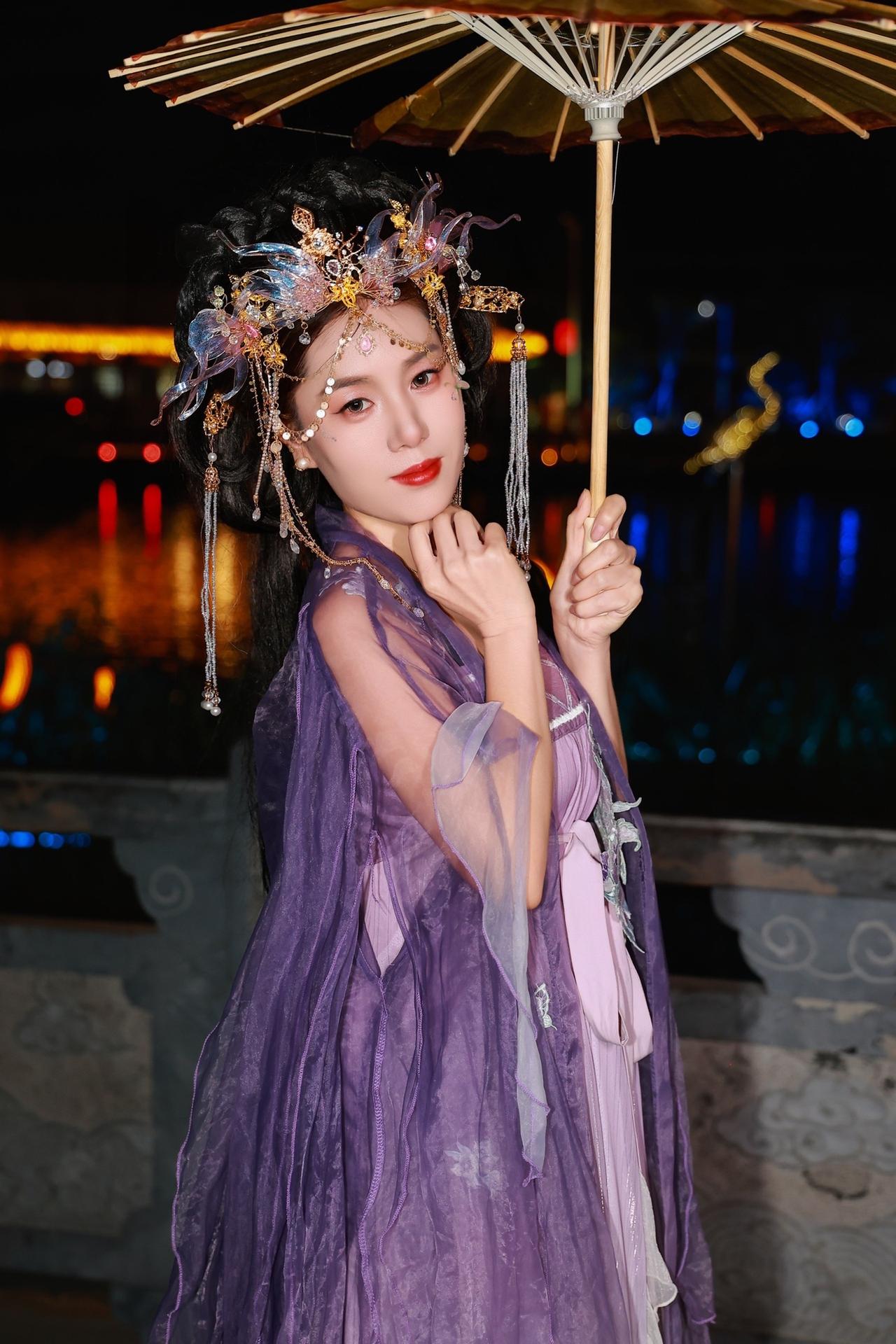 在喜欢的状态里生活，做你自己，生活不在于富足，而在于知足