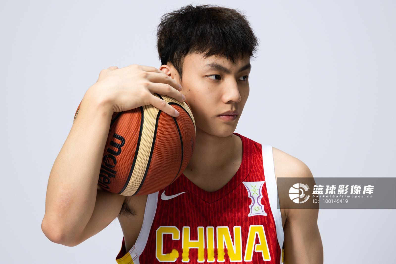 中国男篮 男篮写真（jia）正经深情款[嘻嘻] ​​​