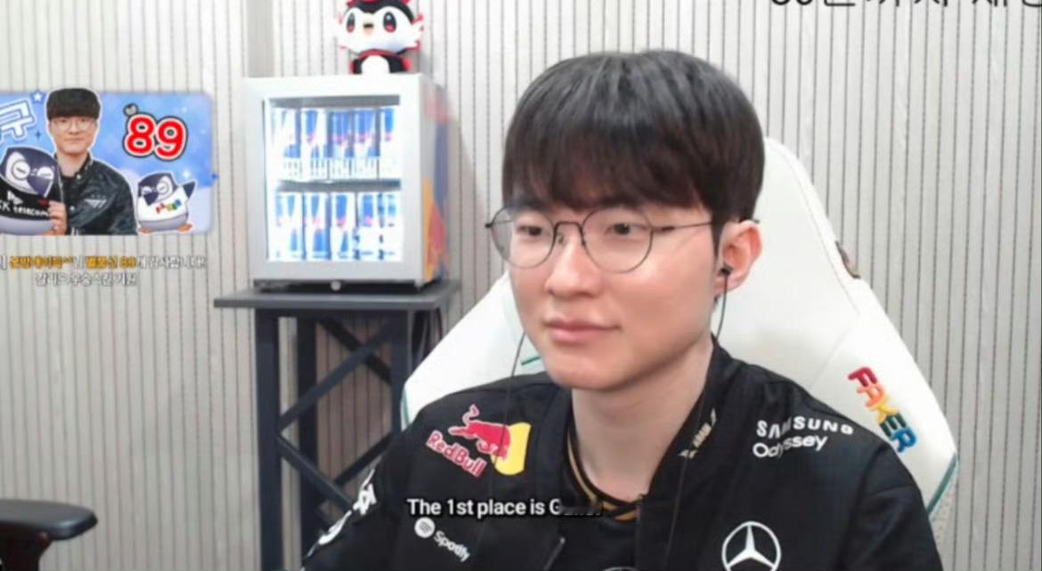 Faker直播冠军皮肤投票结果：第一次投票加里奥胜出，第二次投票梅尔胜出。