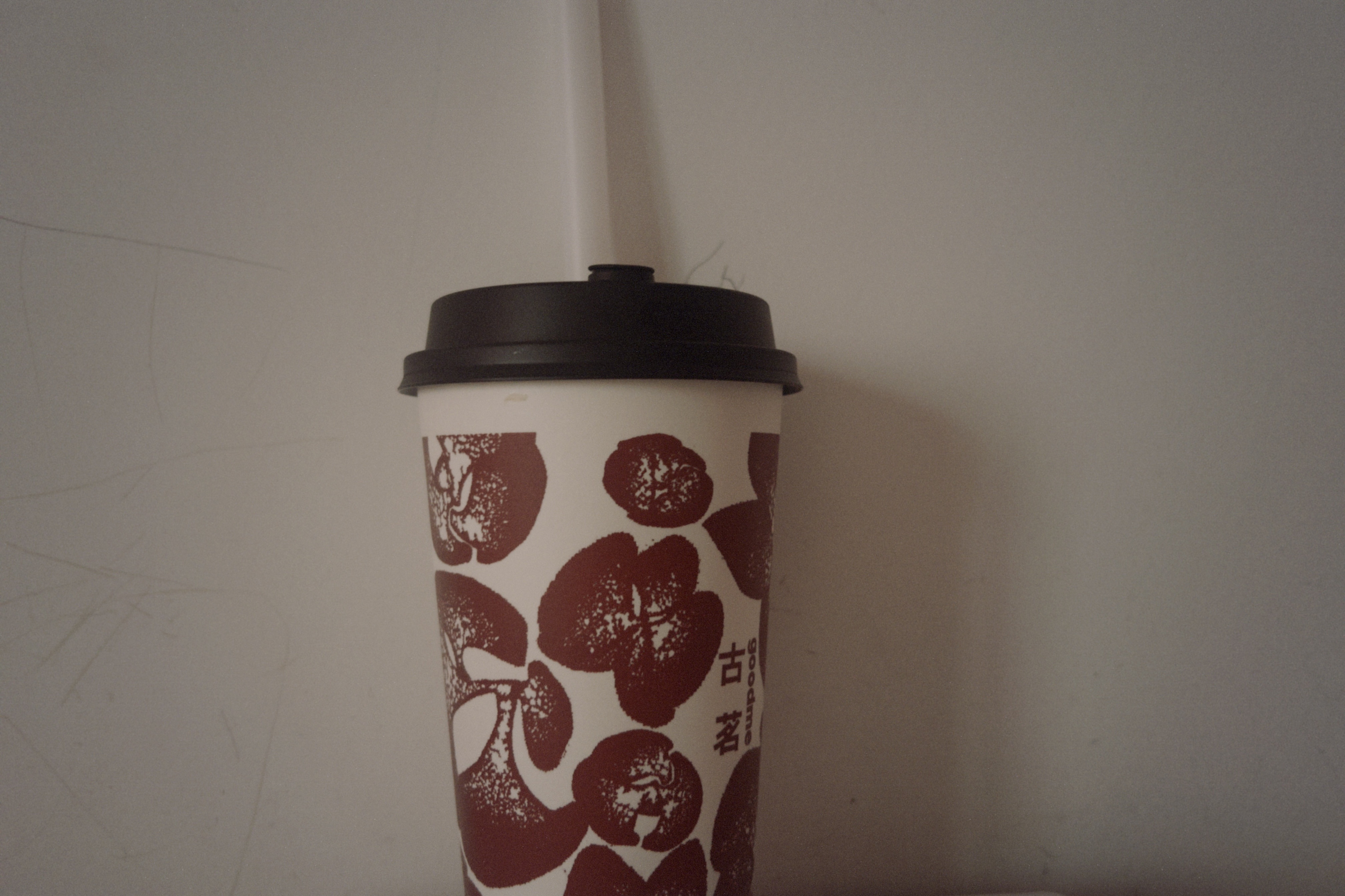 一整天下雨🌧️出门计划彻底泡汤下雨就算了楼下十字路口的汽笛声就没消停过（没有红