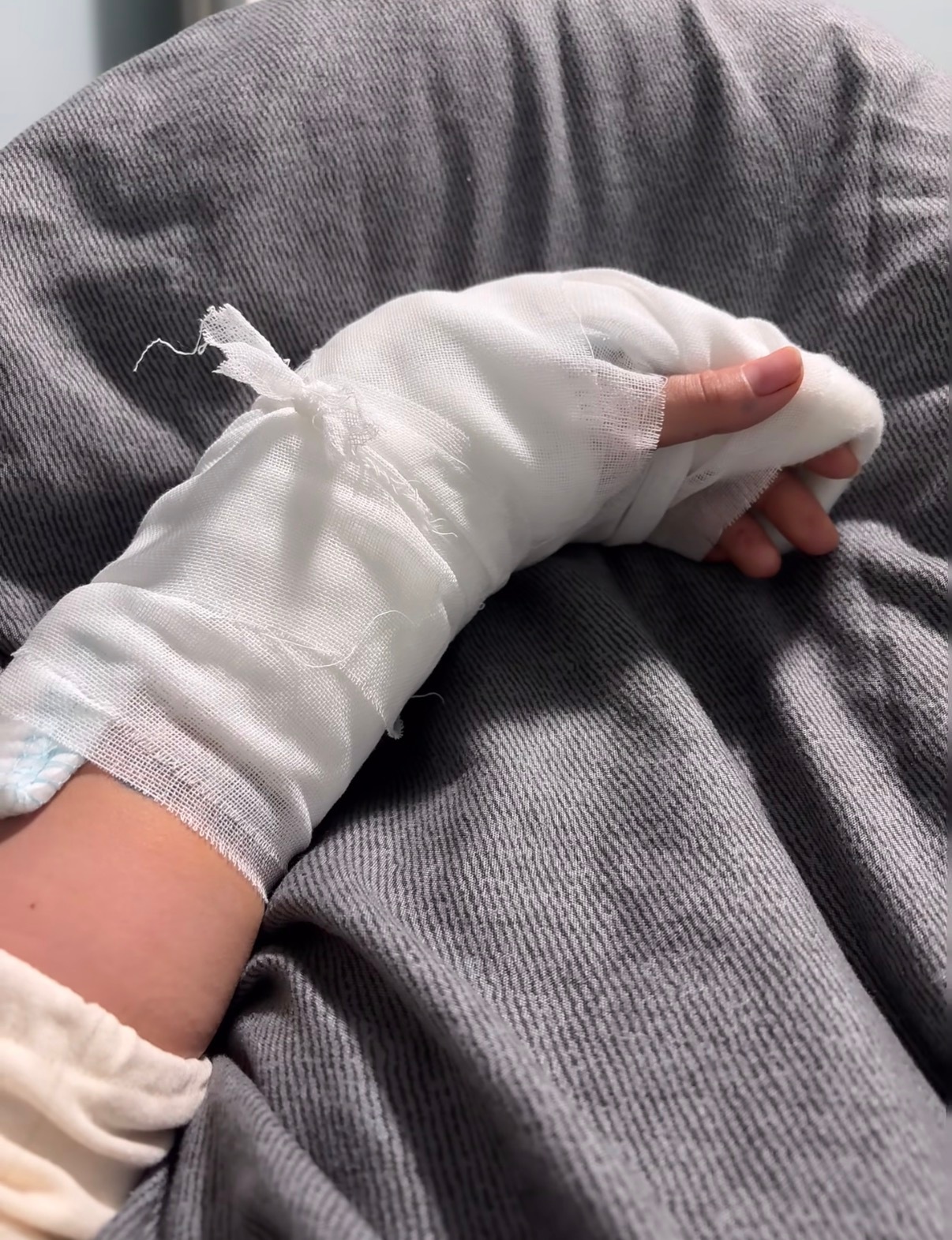 哎😮💨🤧你们满意了吗 你们这群冷酷无情的霸凌者🤮 