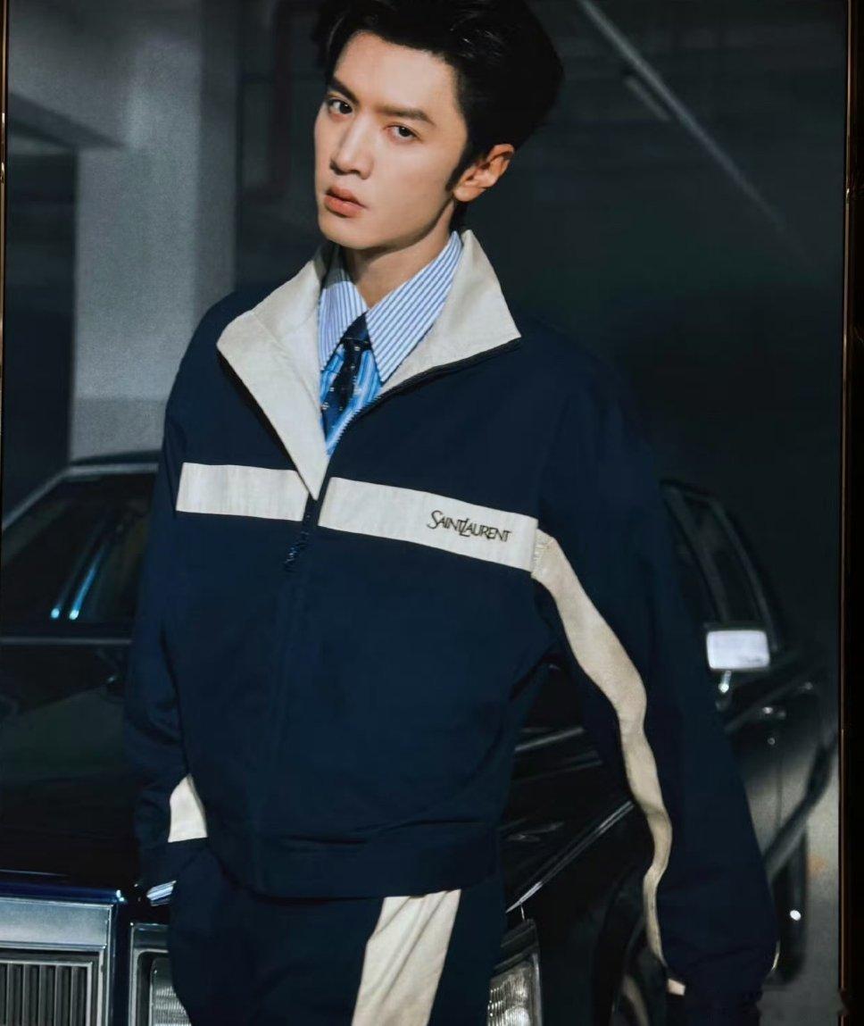陈哲远YSL地广来了，是内地第一个拿到YSL成衣地广的男星，新剧也要来了