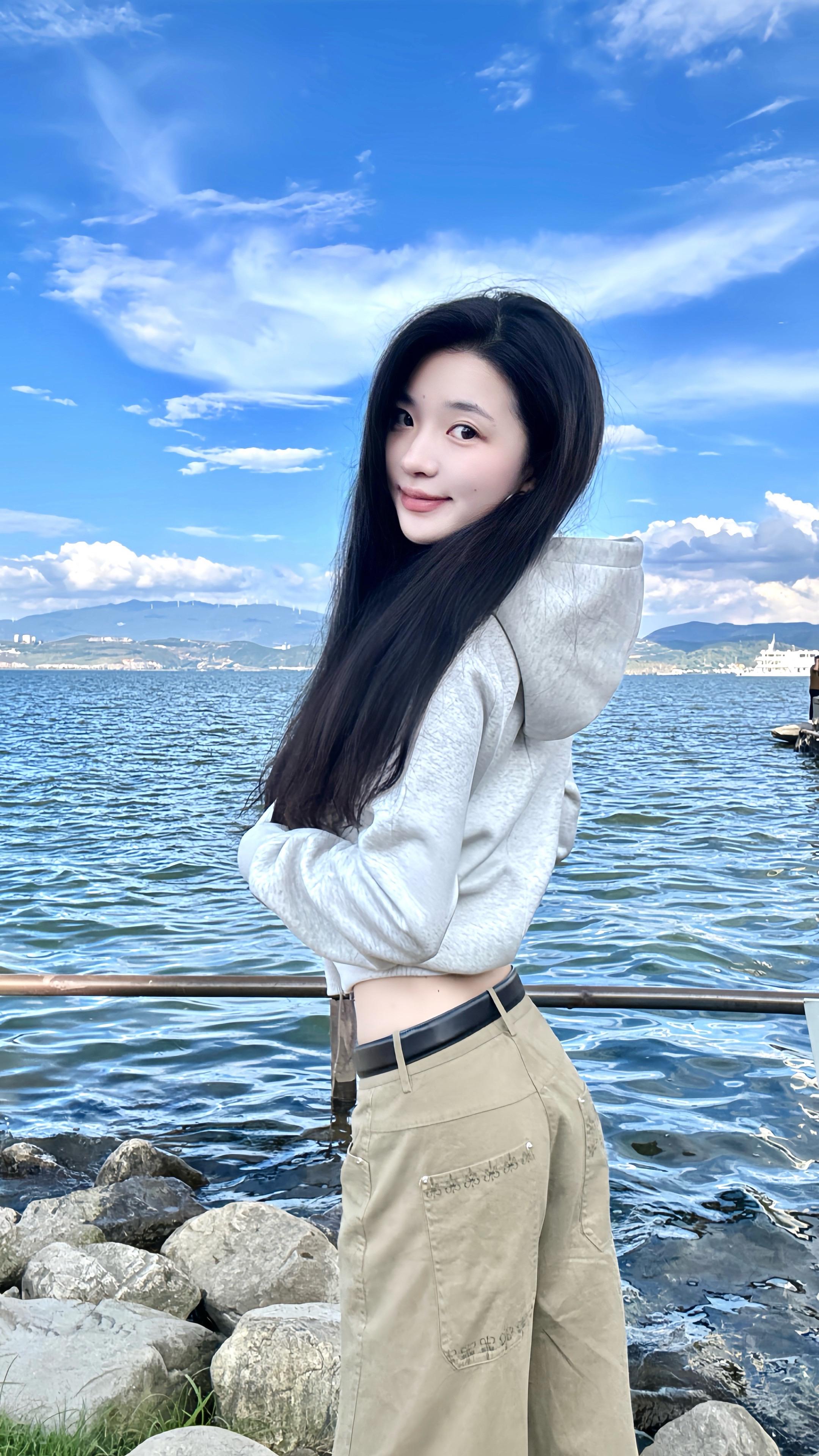 我觉得 我还能走得更远 还能更坚强 更勇敢 更幸福