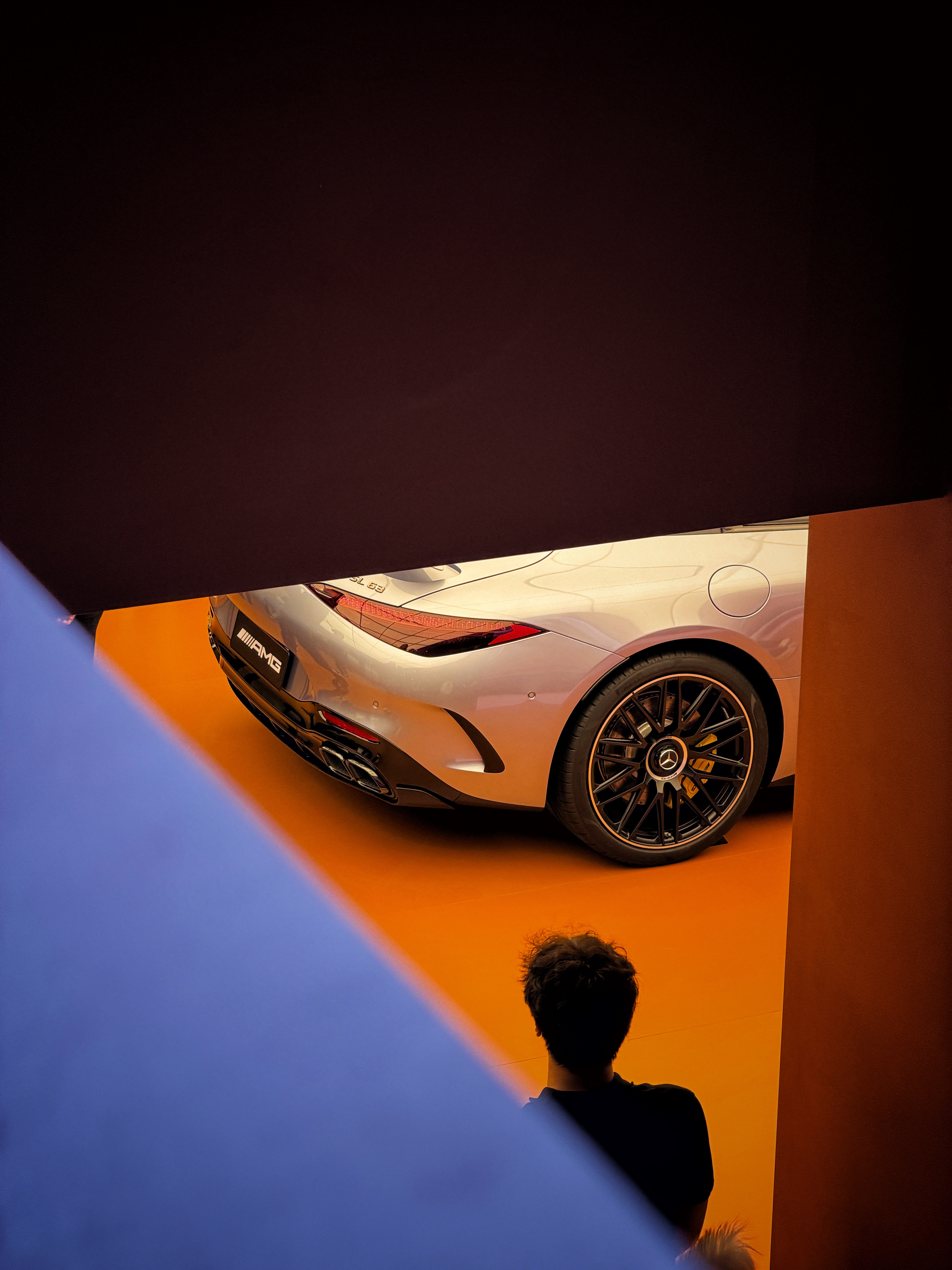 昨天的车展一角，奔驰总能在一些瞬间让人觉得美极了。奔驰AMG欣哲频道北京车展