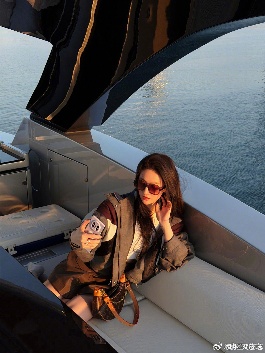 刘亦菲将亮相巴黎时装周 刘亦菲3月行程巴黎时装周，期待姐姐亮相巴黎! 