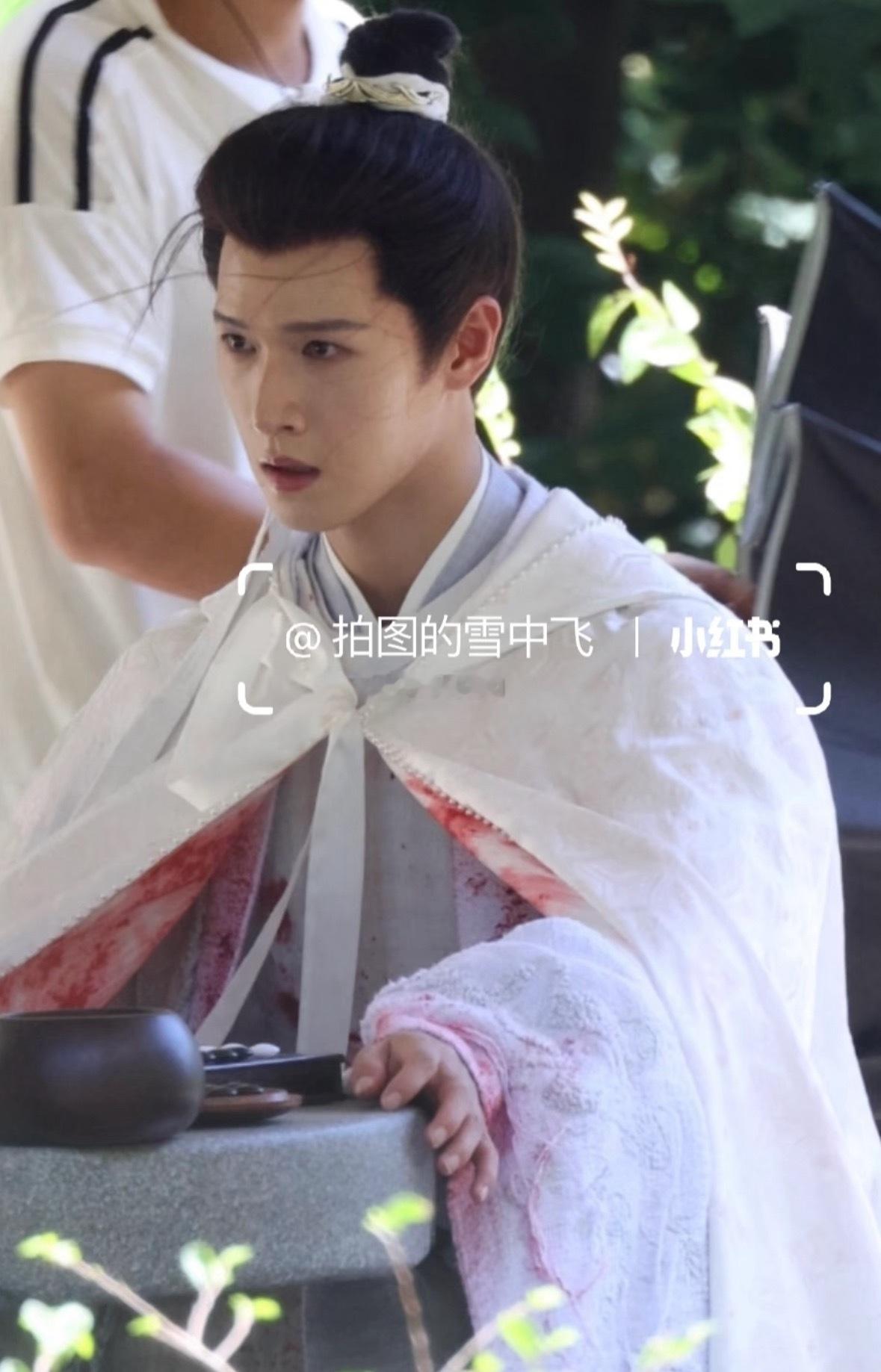 李昀锐一组代拍出的纯生图太扛生图镜头了 ​​​